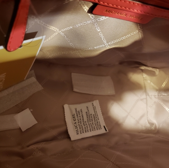 🆕️New Michael kors tote bag - Picture 12 of 12